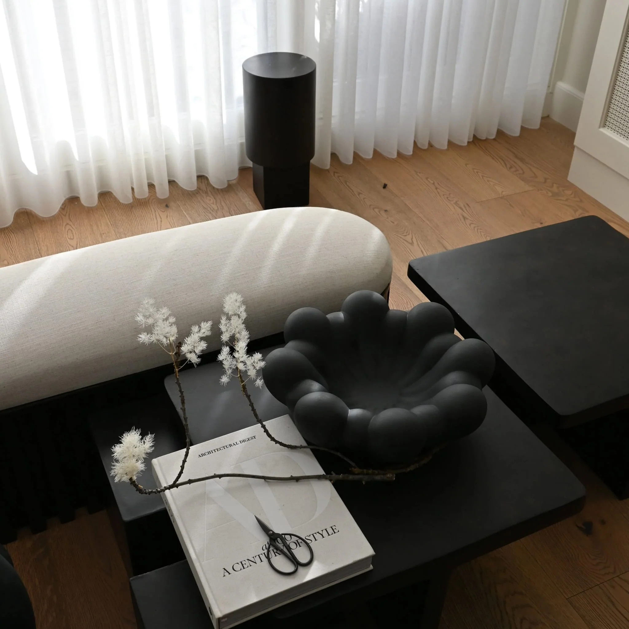 101 COPENHAGEN Bloom Tray Big, D44cm, Black - Image 6
