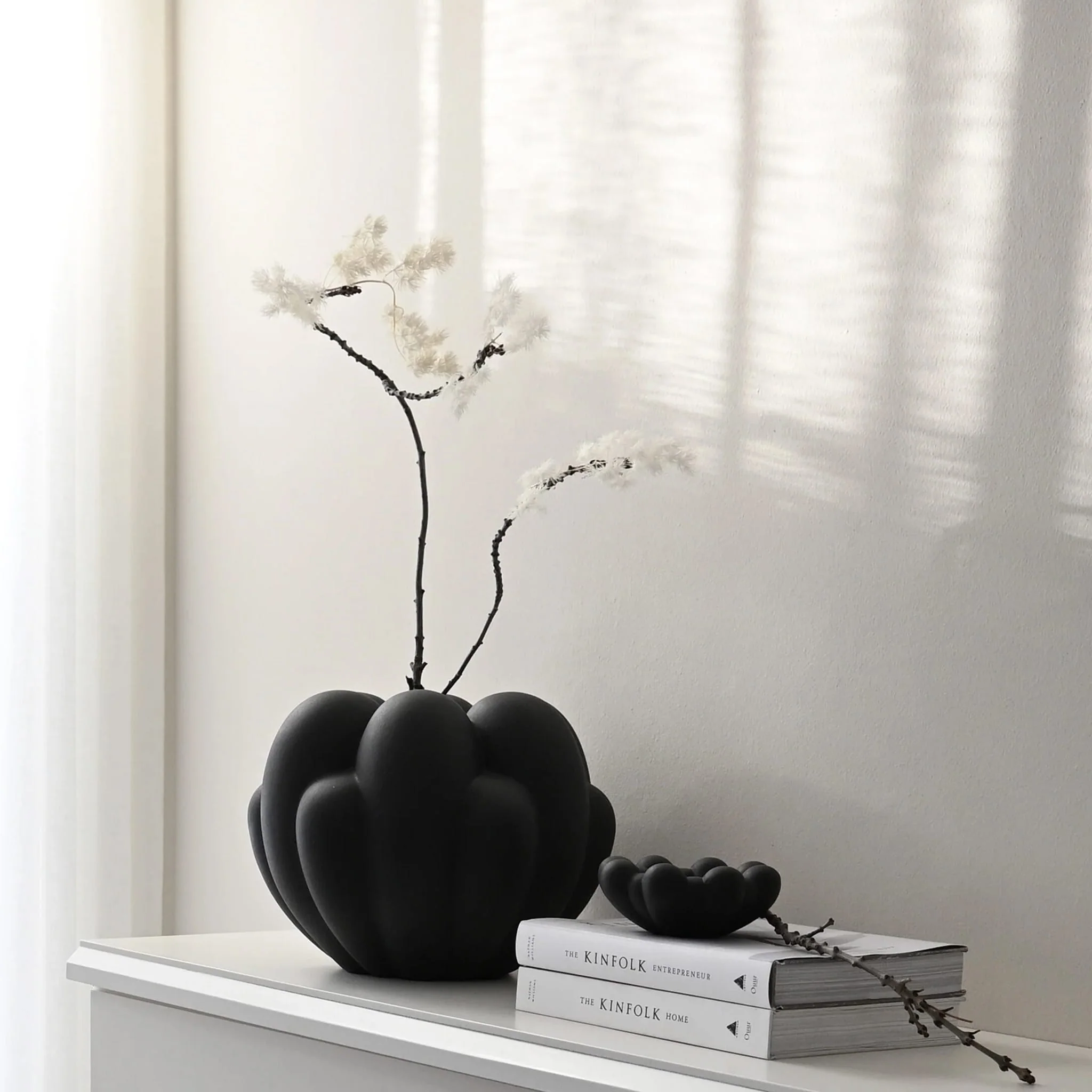 101 COPENHAGEN Bloom Tray Mini, D15.5cm, Black - Image 4