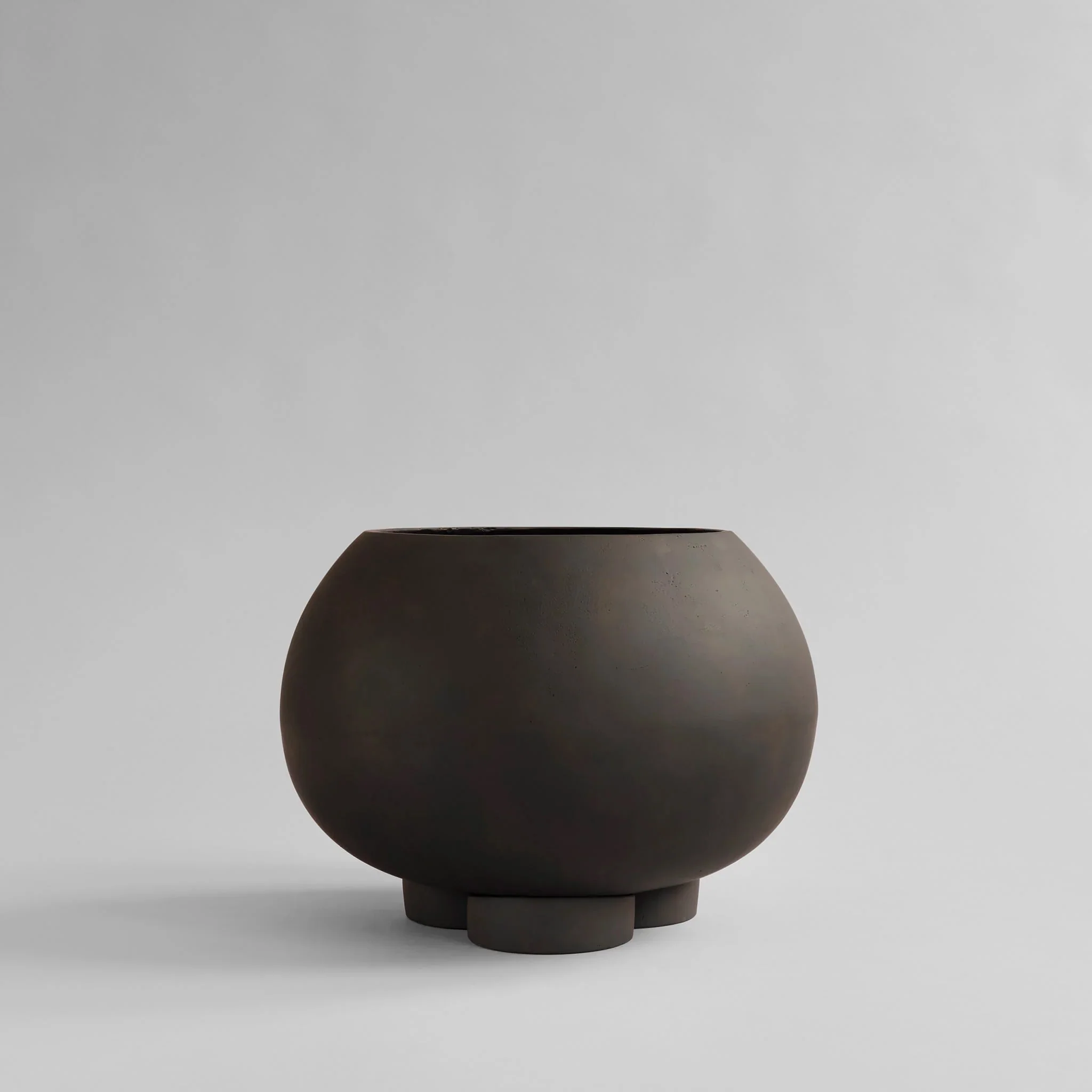 101 COPENHAGEN Urchin Plant Pot, Medio, D46c, Coffee