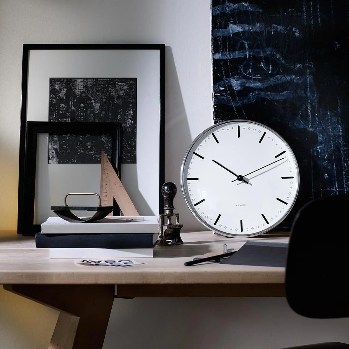 ARNE JACOBSEN City Hall Wall Clock 29cm, White/Black - Image 3