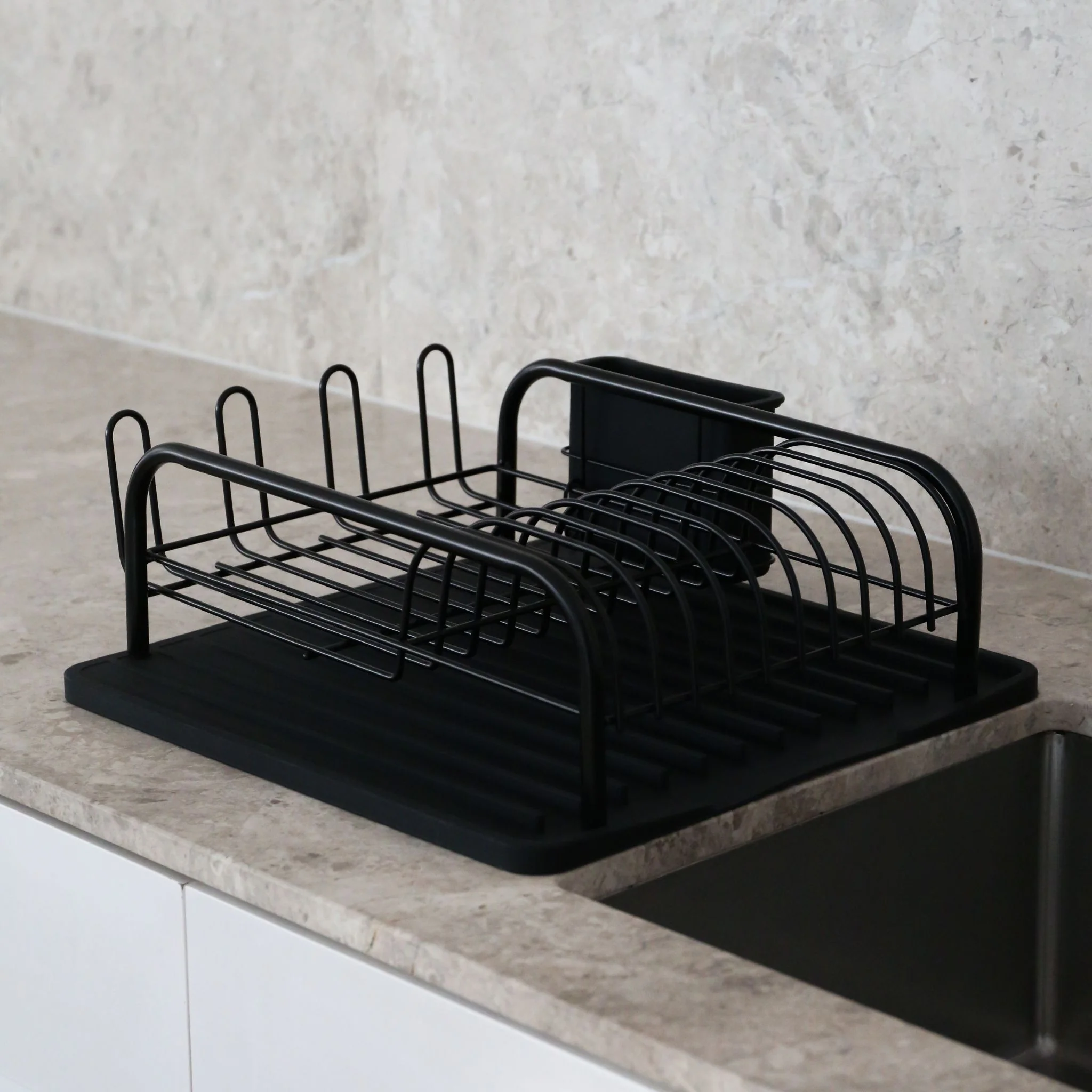 PRE-ORDER │ DESIGNSTUFF DRIP Curve Dish Rack, Black