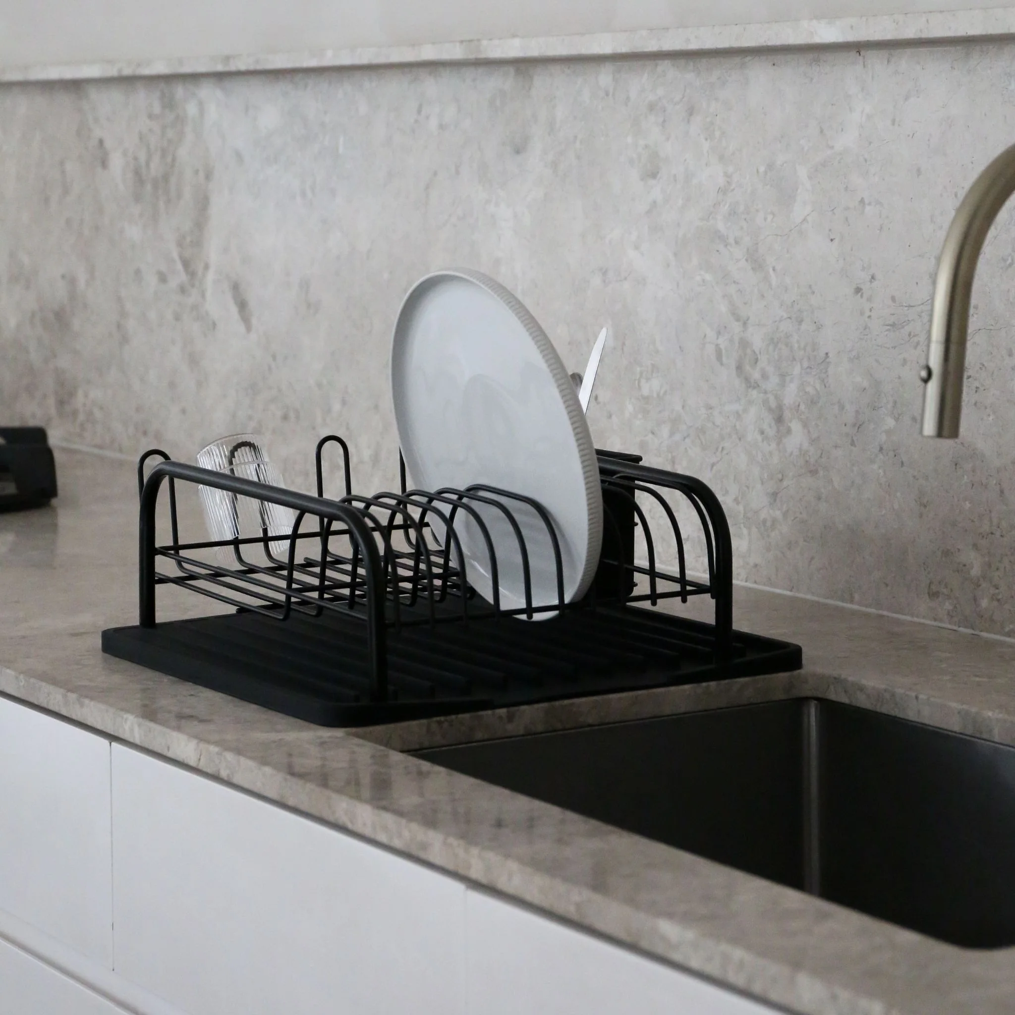 DESIGNSTUFF DRIP Sink Mat, Black - Image 7