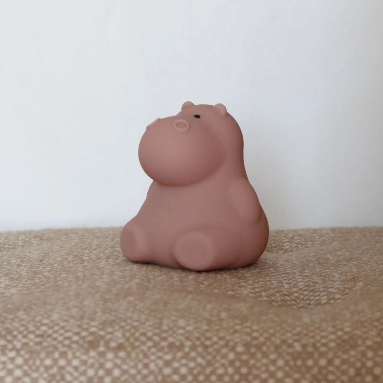 DESIGNSTUFF LUMA Little Hippo Night Lamp, Clay