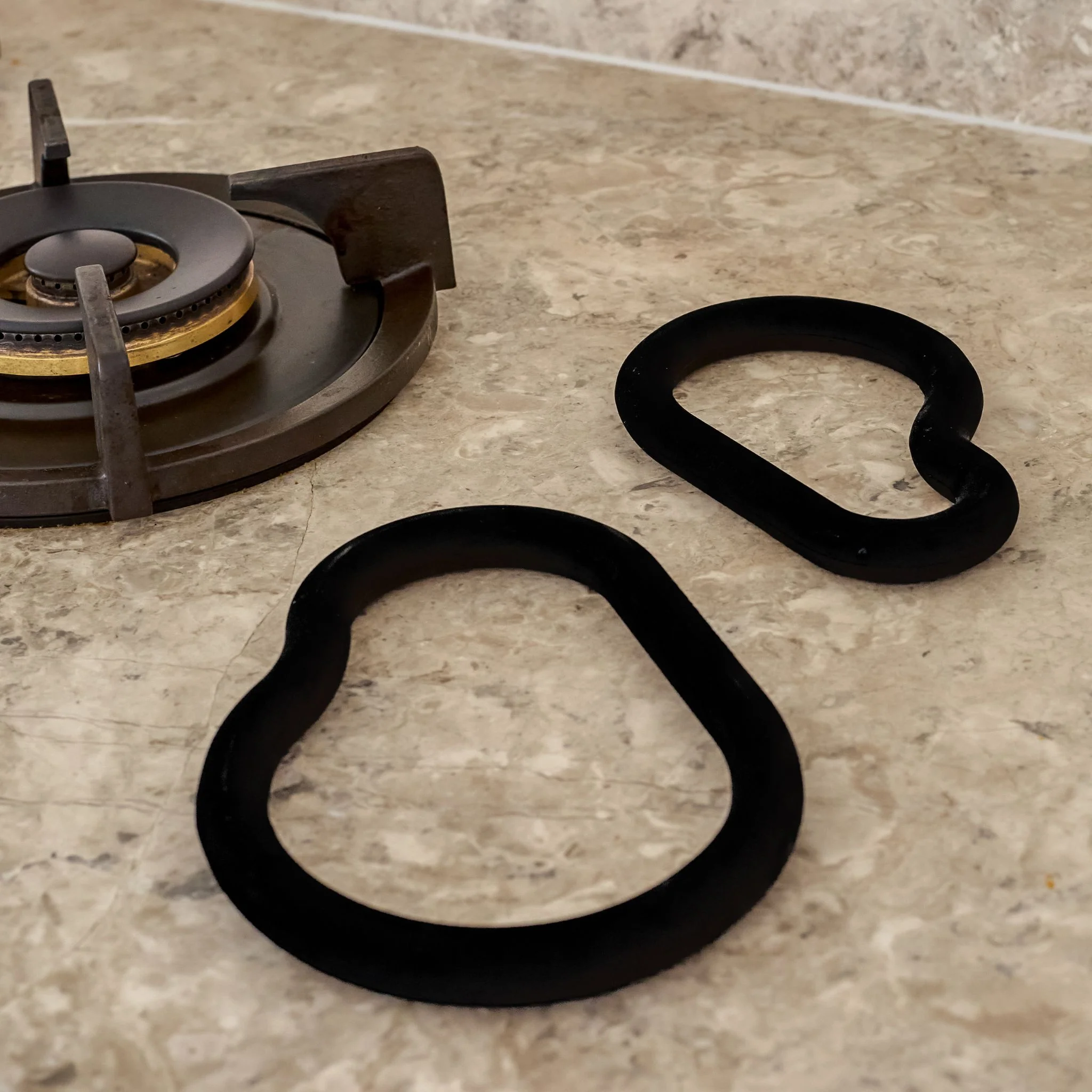 DESIGNSTUFF RUND Curve Trivet Gift Set, Black - Image 9