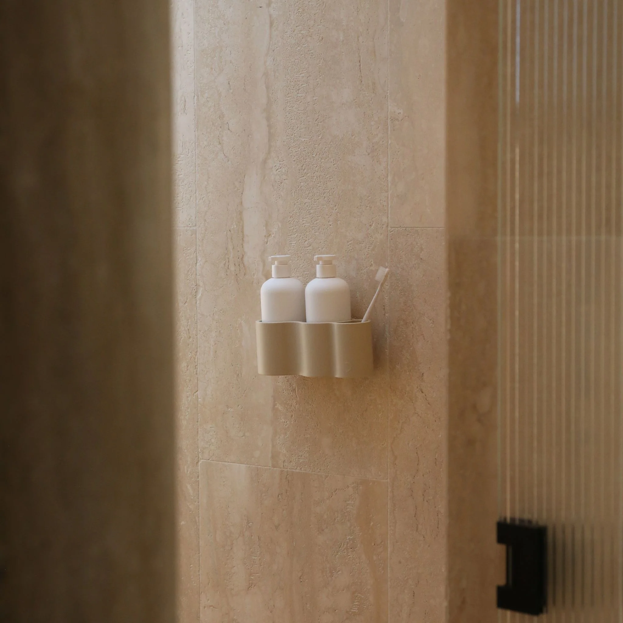 DESIGNSTUFF CURV Shower Caddy, Silicone/Adhesive, Sand - Image 4