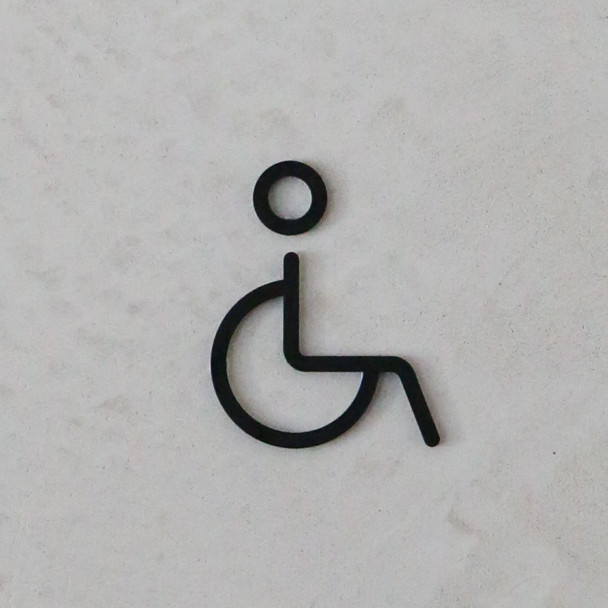 DESIGNSTUFF Signage, Restroom, Accessible, Black