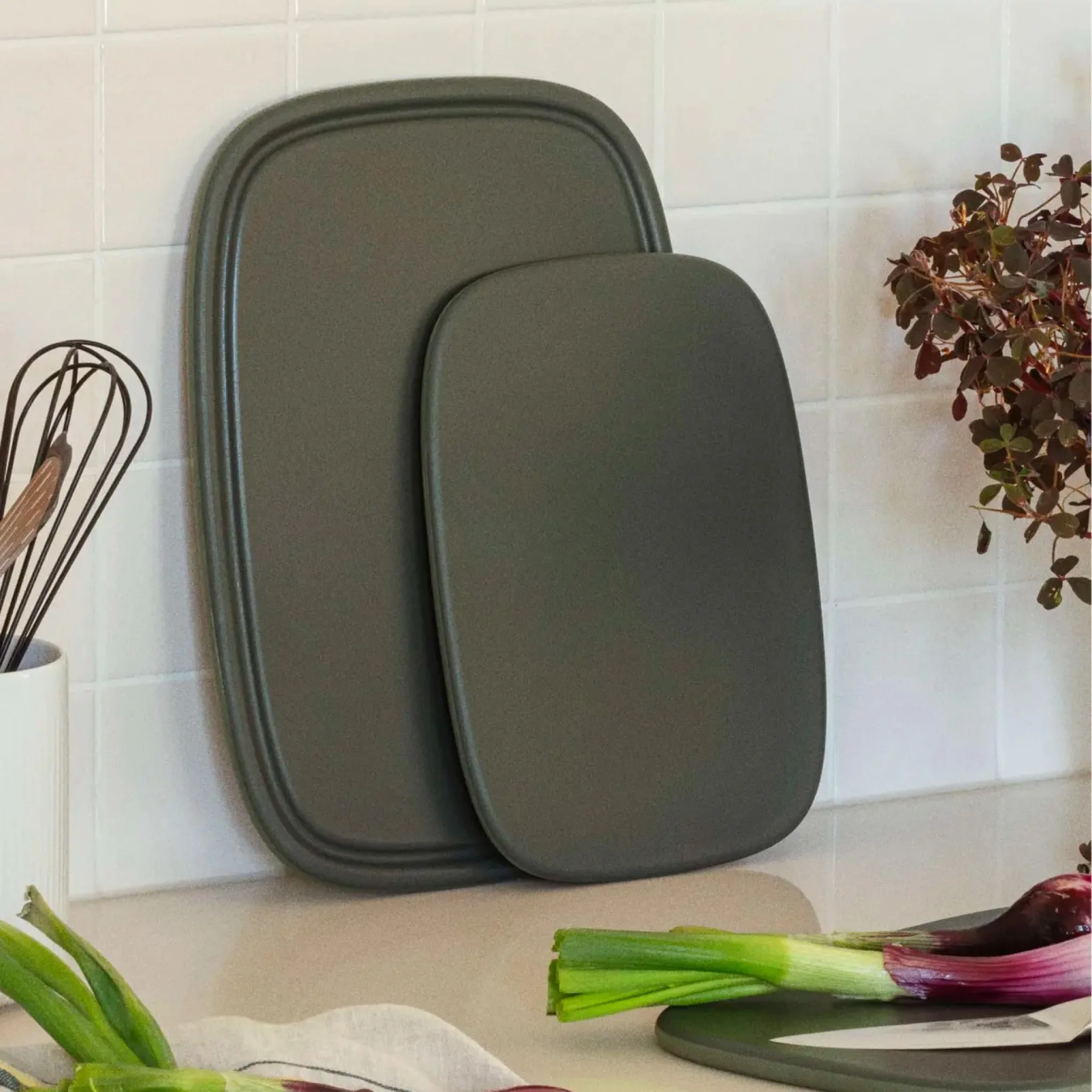 EVA SOLO Green Tool Cutting Board, 38x28cm - Image 2
