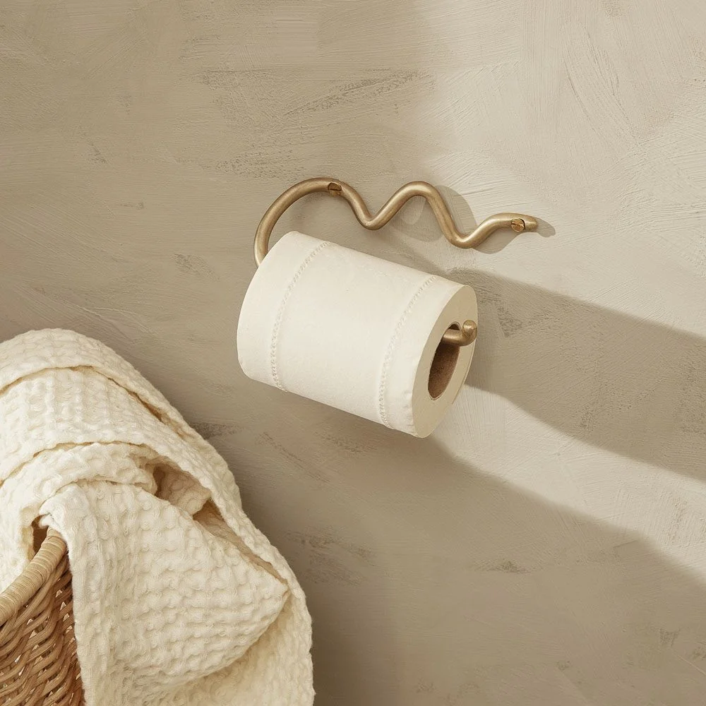 FERM LIVING Curvature Toilet Paper Holder, Brass - Image 2