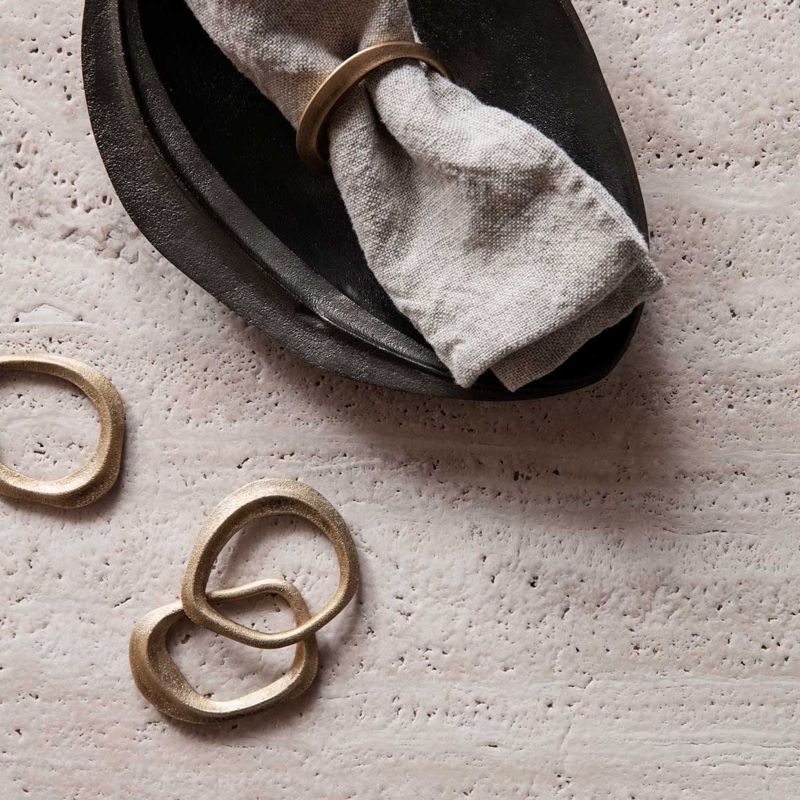 FERM LIVING Flow Napkin Rings Brass (Set of 4)