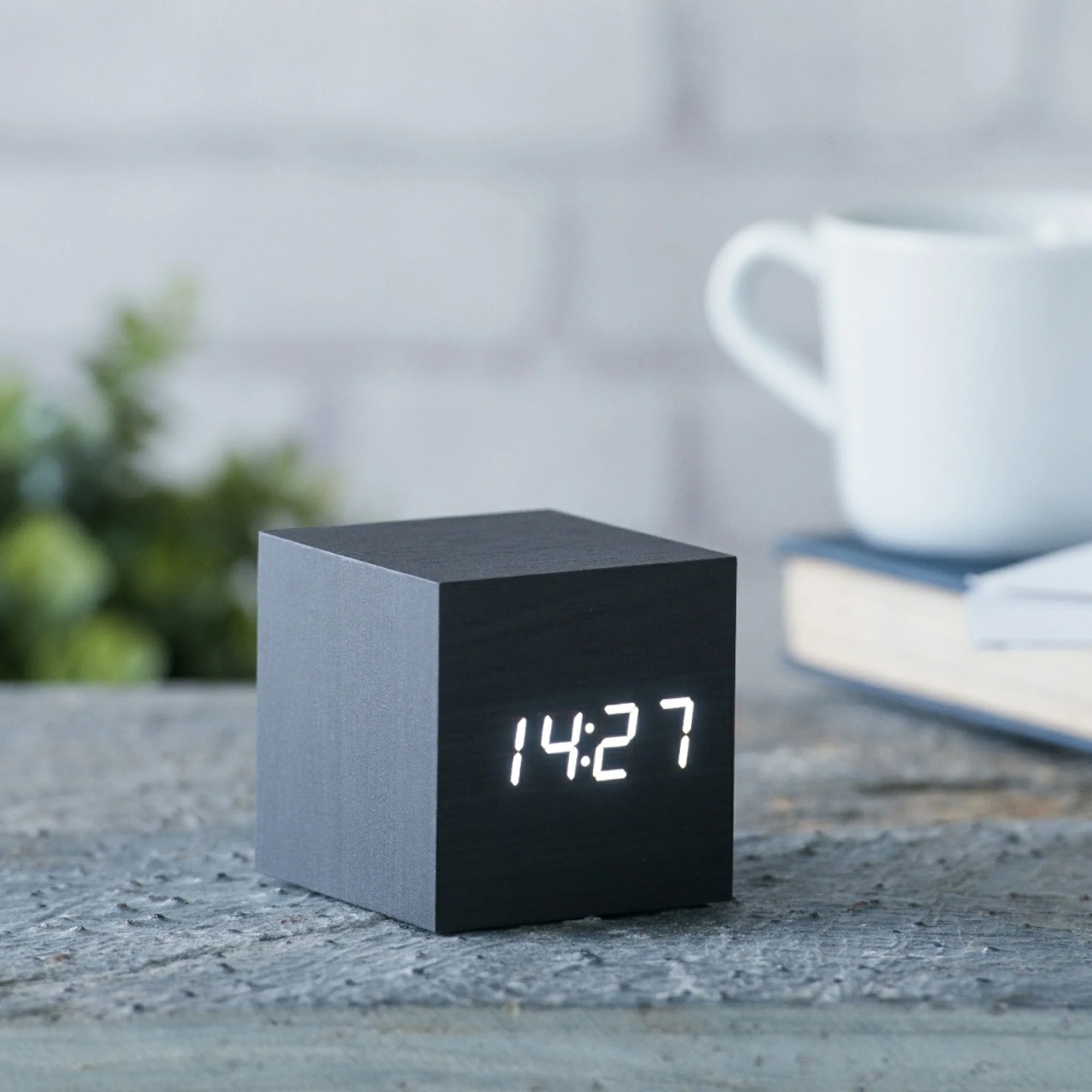 GINGKO LED Cube Click Clock, Black/White - Image 2