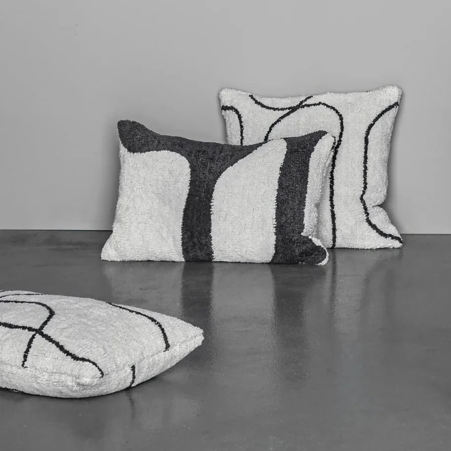 METTE DITMER FIGURA Tufted Cushion Cover 40x60 cm, Off-White - Image 2