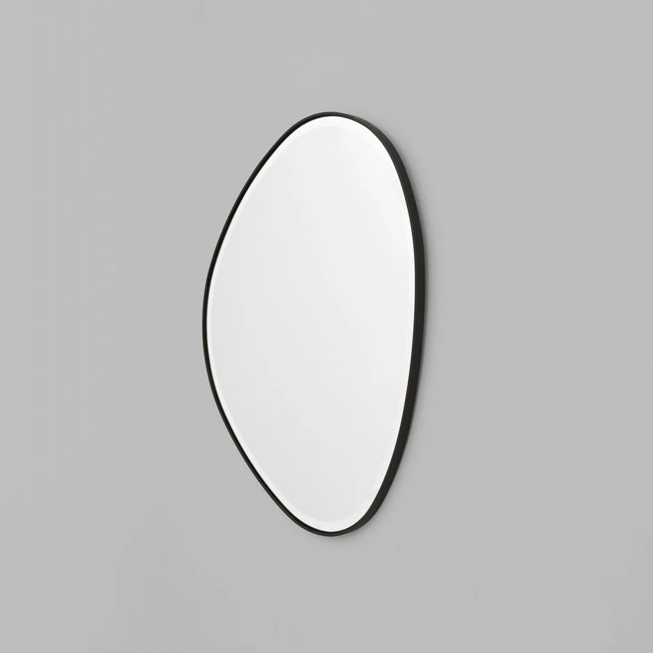 MIDDLE OF NOWHERE Pebble Mirror, Black, 70x90cm - Image 3
