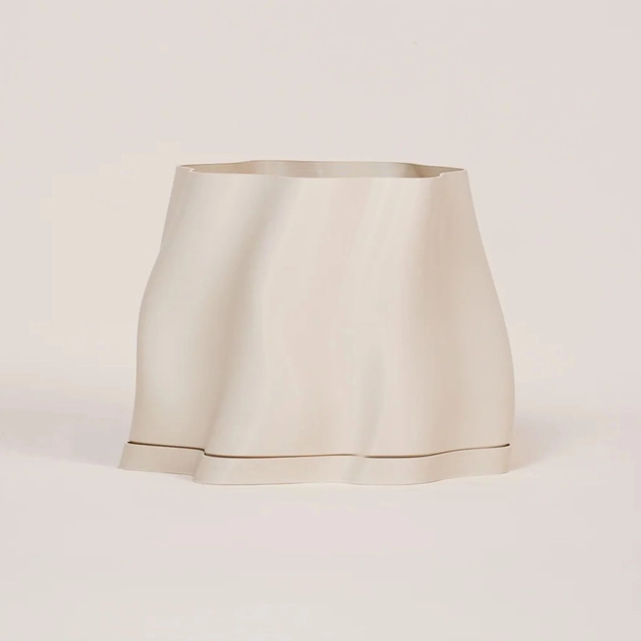 SPECIAL STUDIO Lulu Planter, Large D22xH27cm, Eggshell Matte