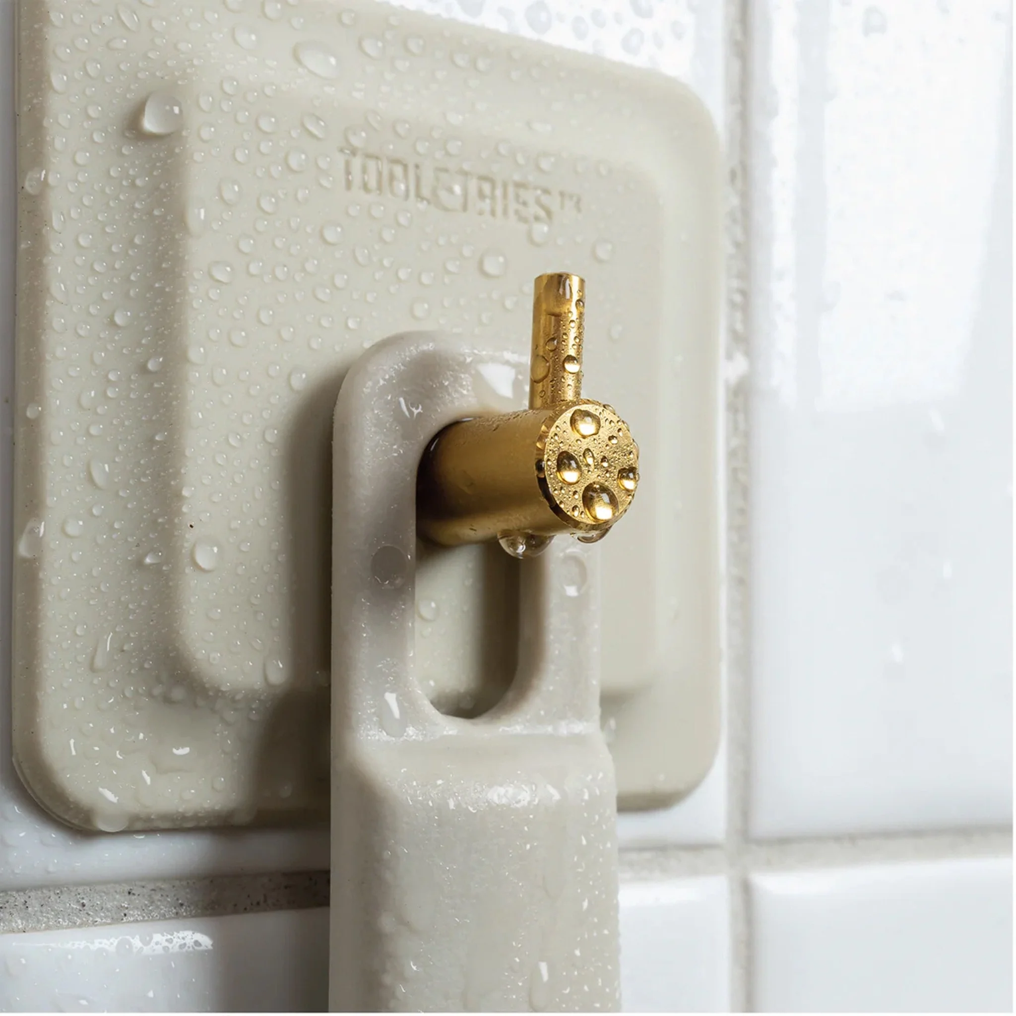 TOOLETRIES The Arnold Reusable Shower Hook, Sand - Image 2