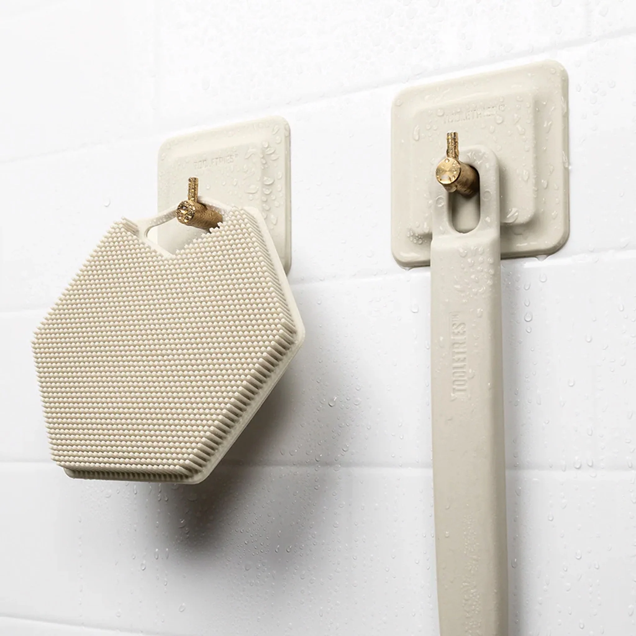 TOOLETRIES The Arnold Reusable Shower Hook, Sand - Image 4